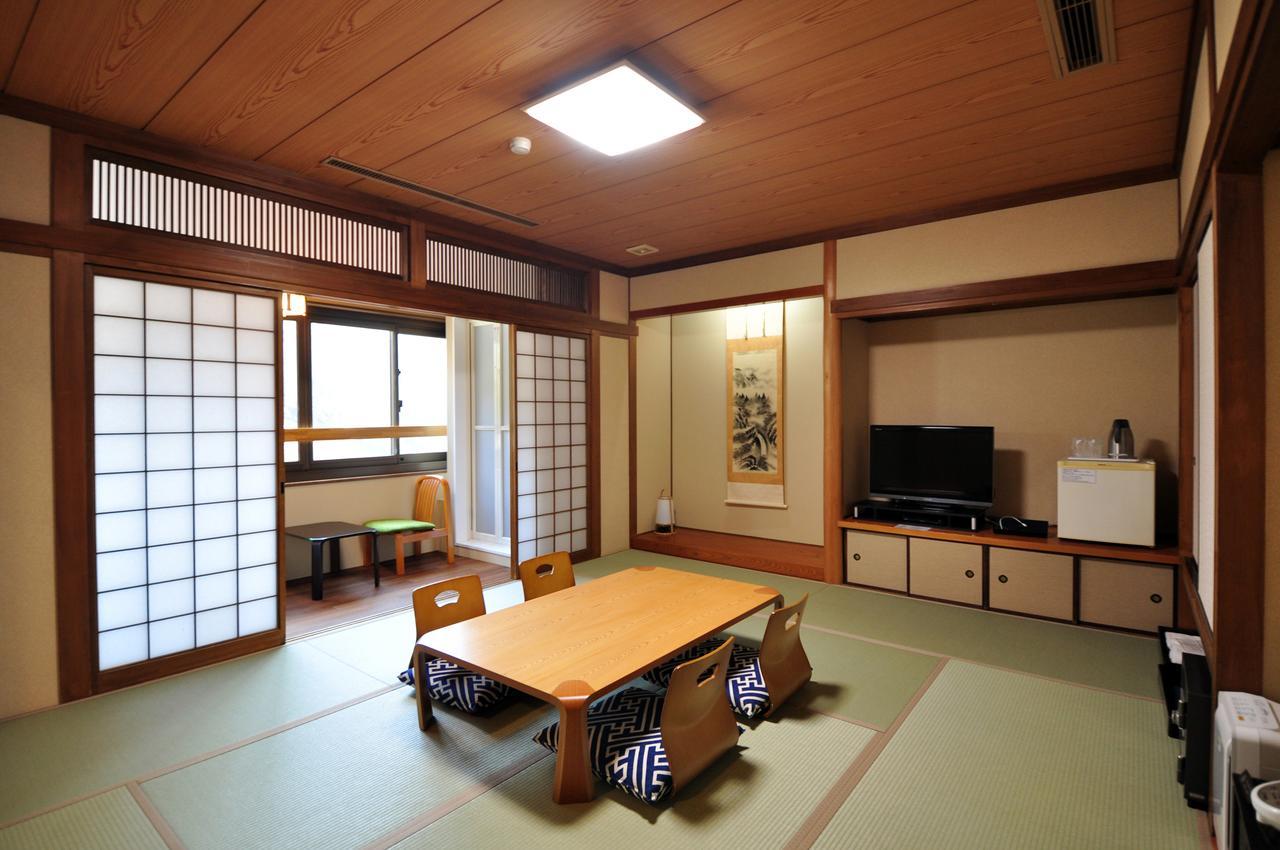 Hotel Obokekyo Mannaka Miyoshi  Zewnętrze zdjęcie